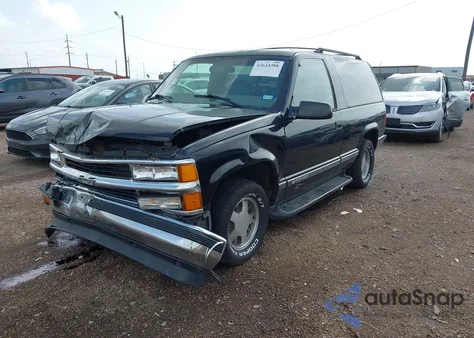 1999 Chevrolet Tahoe from USA, damaged, VIN 3GNEC18R5XG214548
